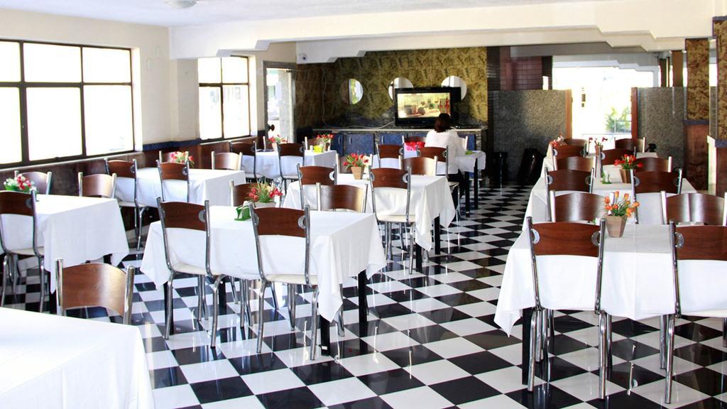 Gutemberg Plaza Hotel Nova Serrana Bagian luar foto
