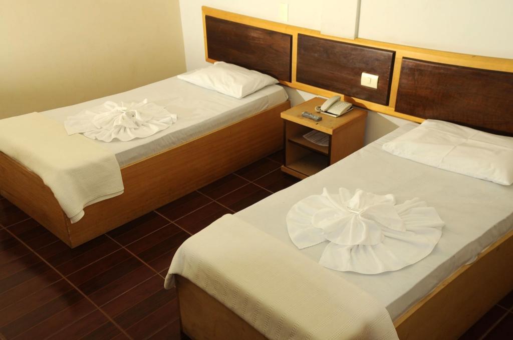 Gutemberg Plaza Hotel Nova Serrana Ruang foto